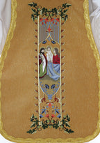 Gold Roman chasuble with Last Supper embroidery, additional view
