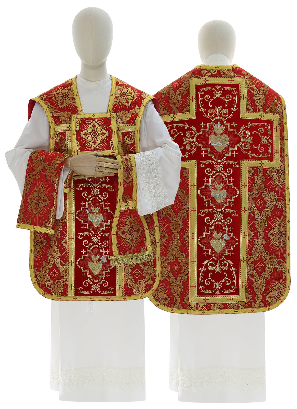 Roman chasuble with Hearts of Jesus, Mary and Joseph, red
