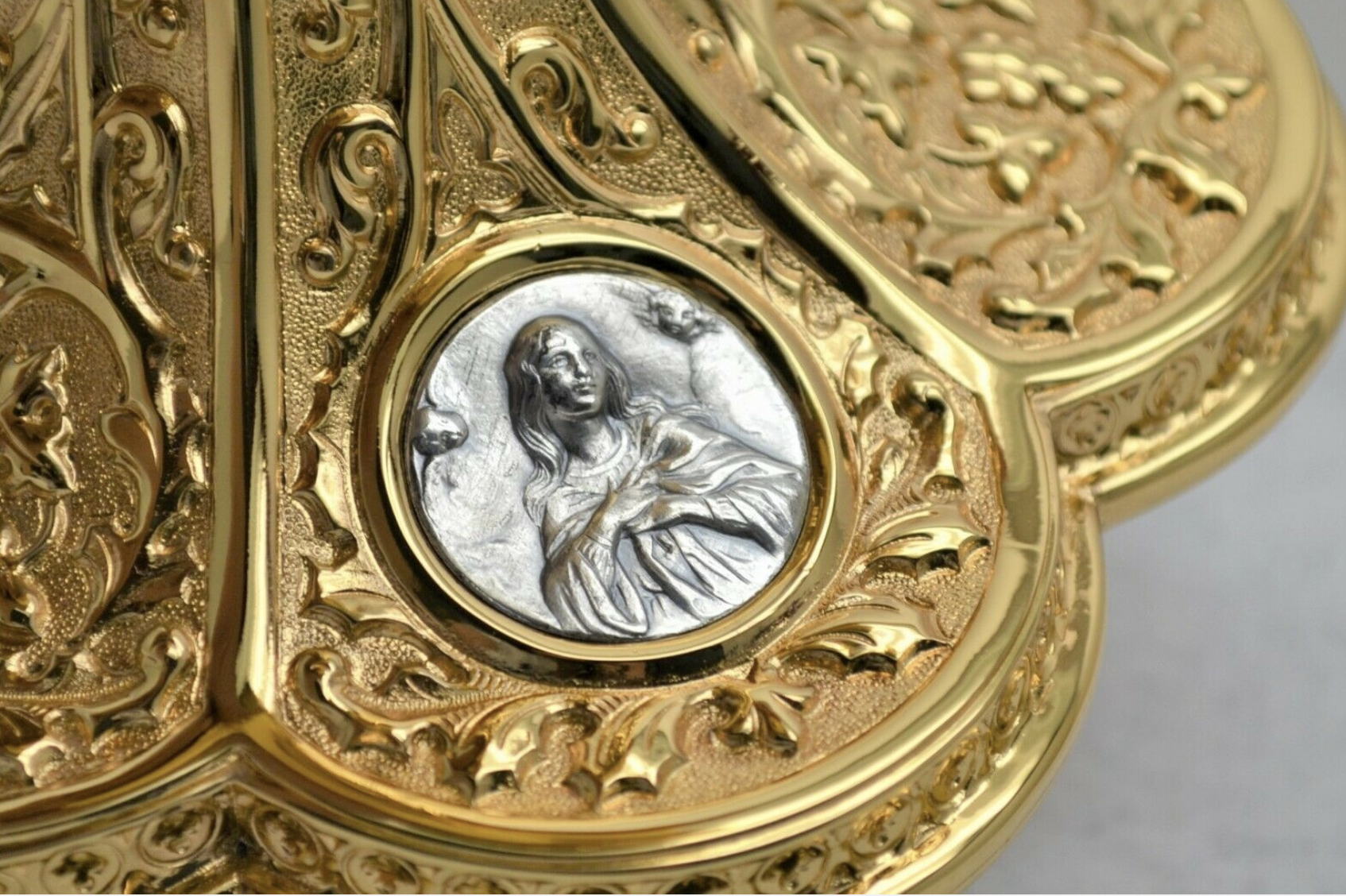 New St Louis Chalice Gold