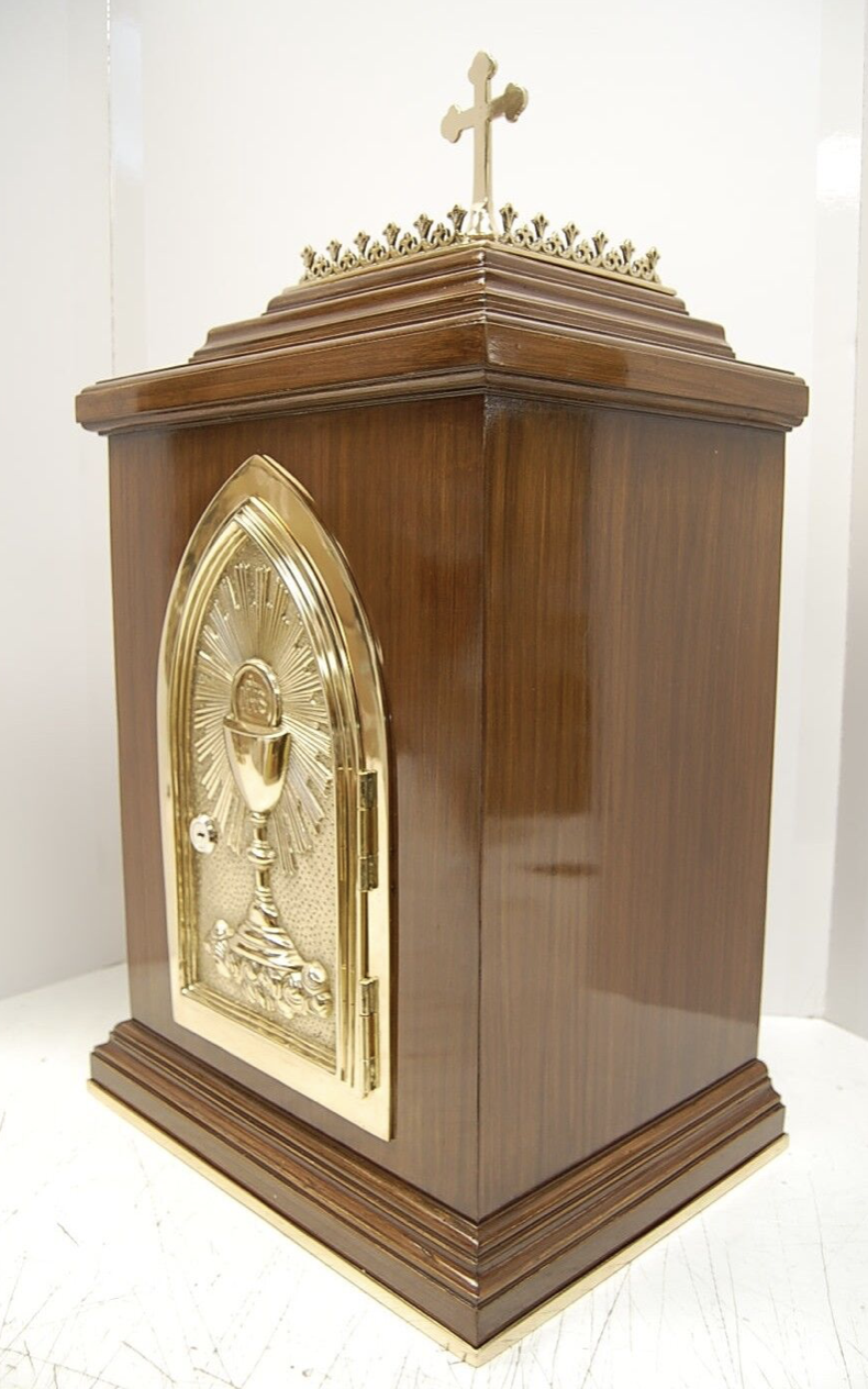 H-375 Gothic tabernacle Fynders Keepers