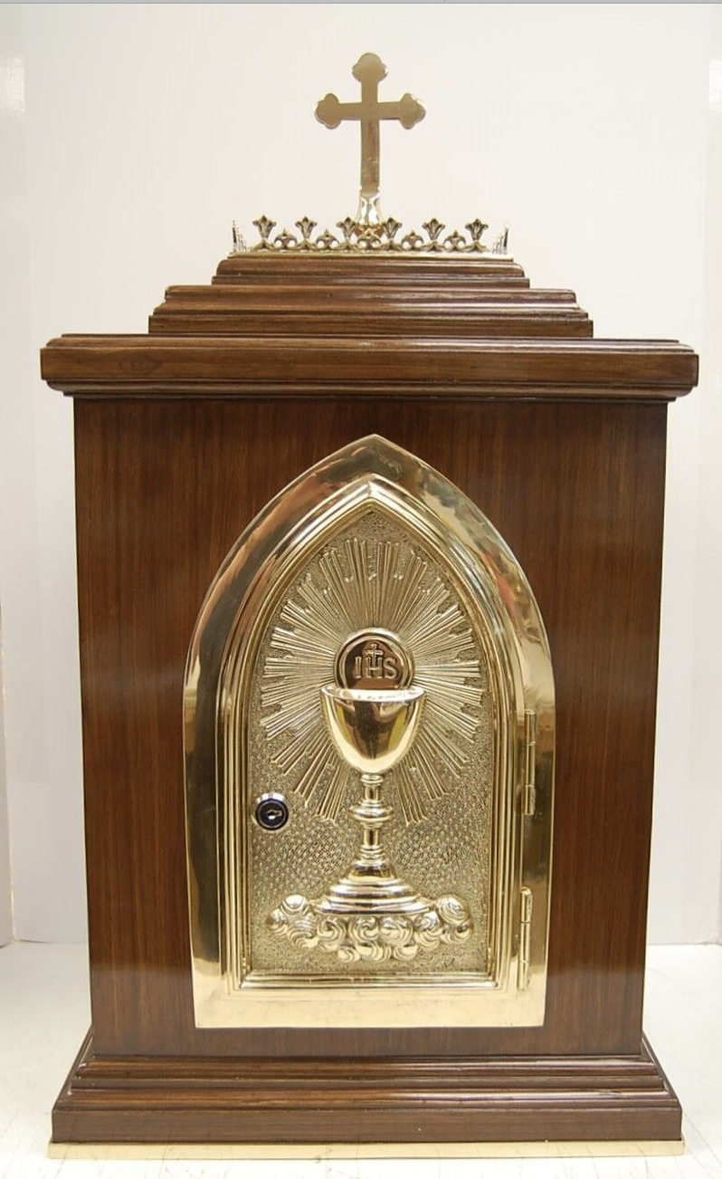 H-375 Gothic tabernacle Fynders Keepers