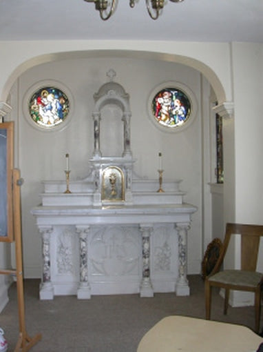 Altar H in Marble  w. reredos new
