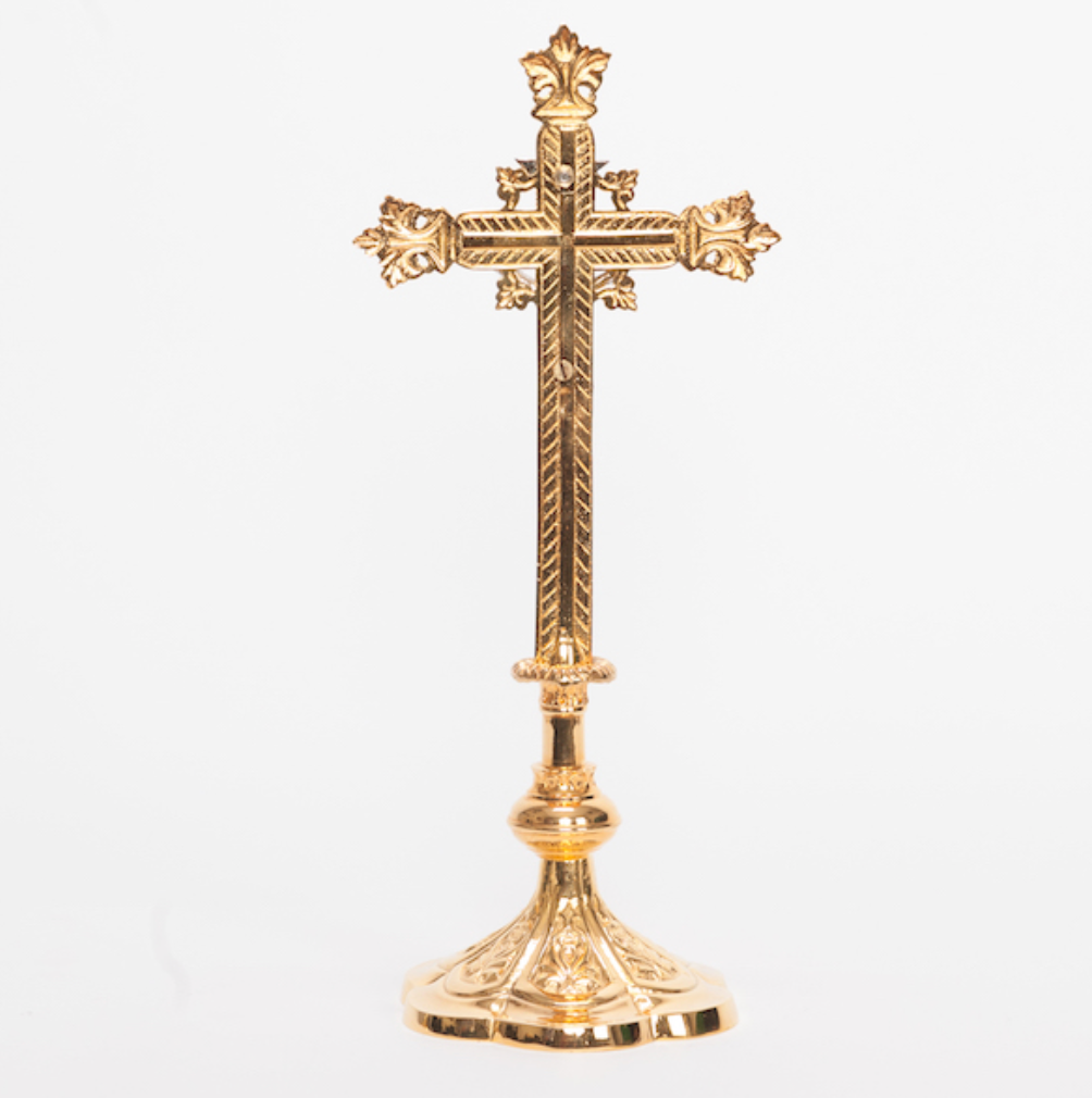 H-44 Scalloped Crucifix