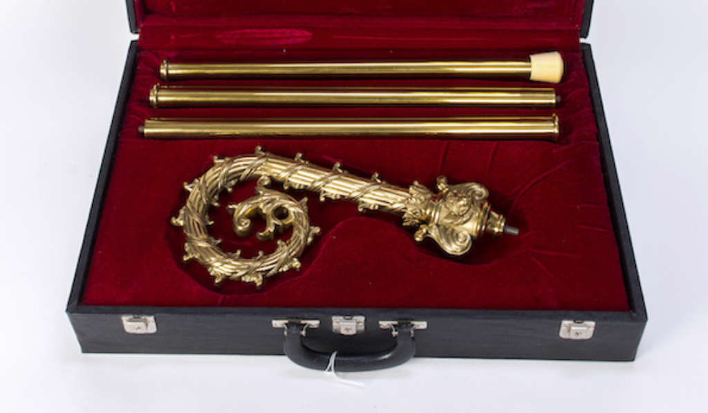 H-90b CROSIER IN SOLID BRASS Fynders Keepers