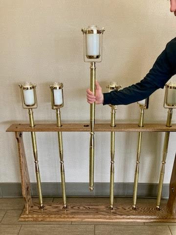 H-311 Set of 6 Torches with Wood Stand Fynders Keepers