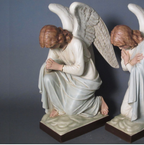 28" Kneeling Adoring Angel X25806
