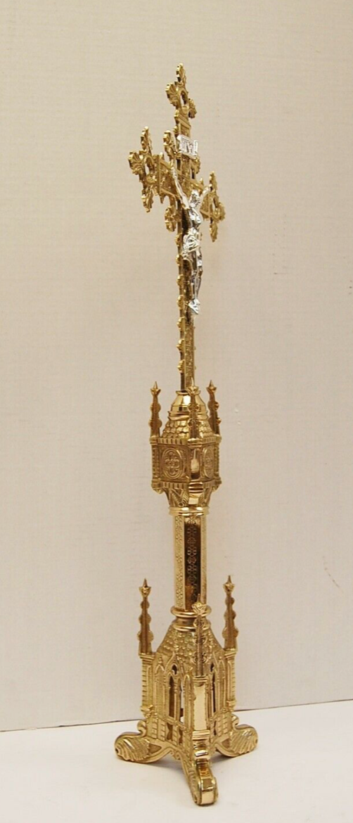 H-118 Gothic Altar Crucifix 23.25