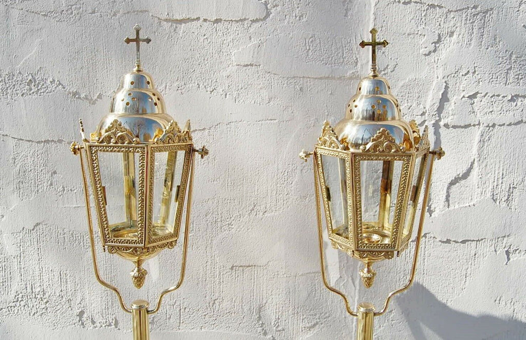 H-130 Single Processional Lantern Fynders Keepers