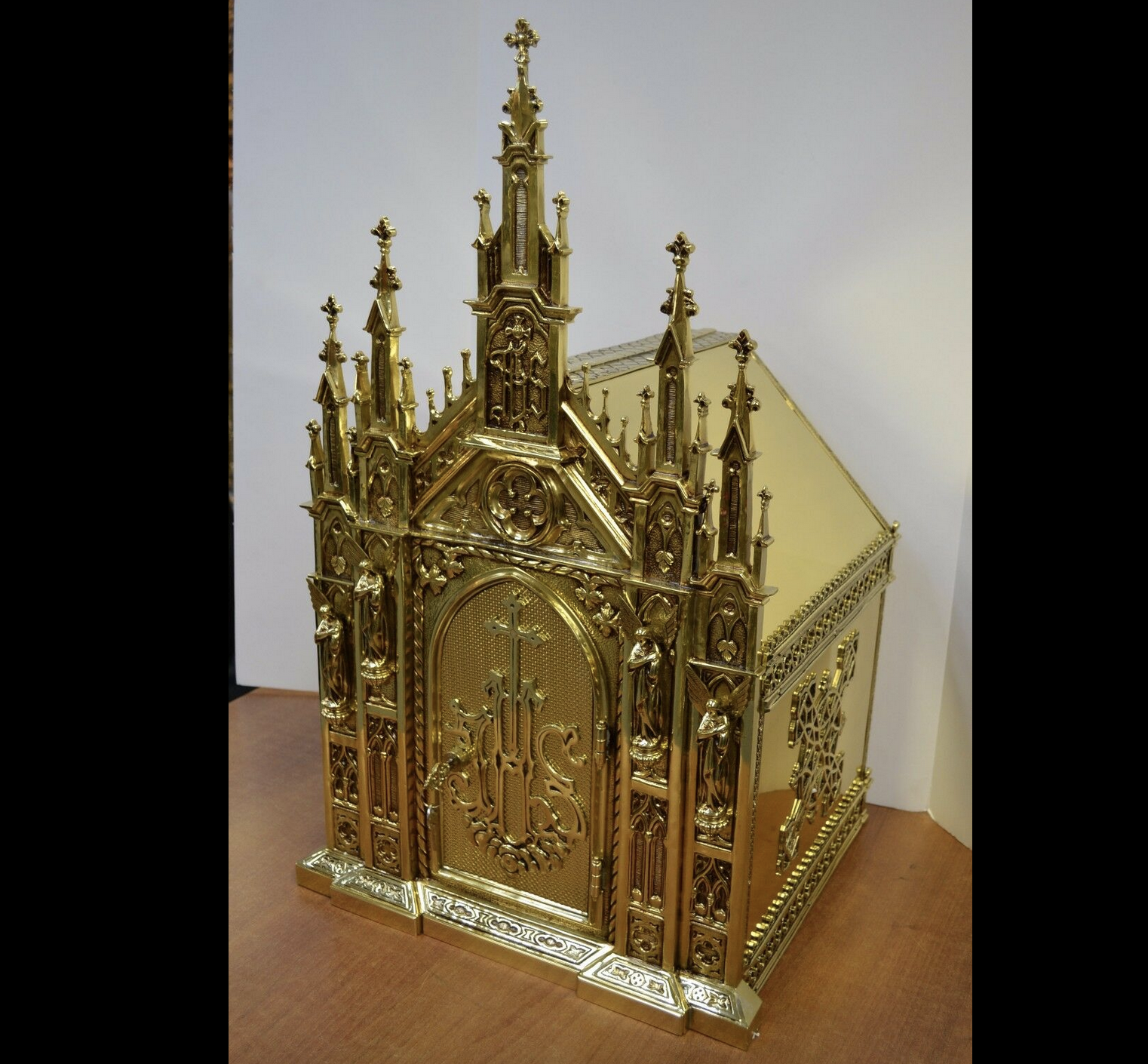 H-511 Gothic Large Cathedral Tabernacle (call for current price)