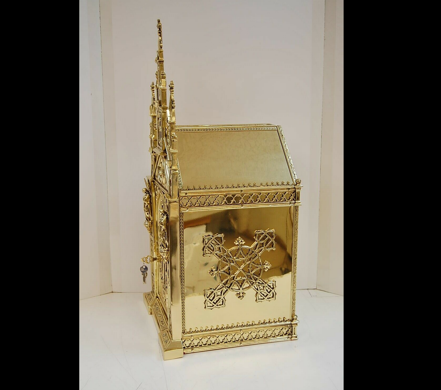 H-417  Gothic Tabernacle