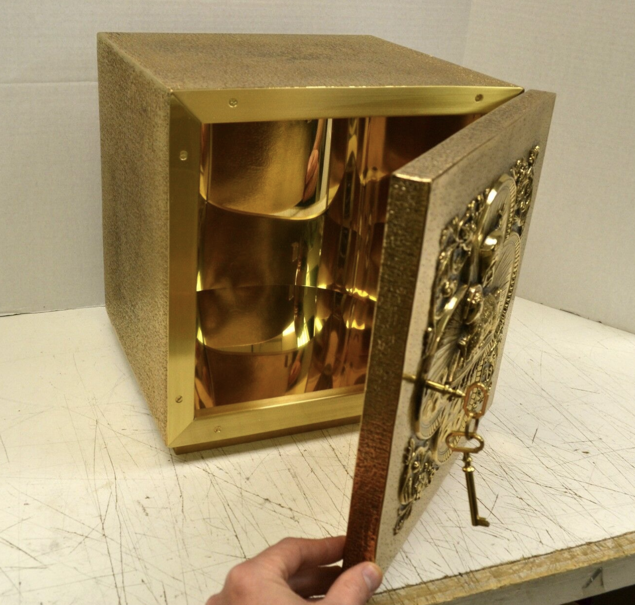 H-520 Lamb of God Tabernacle