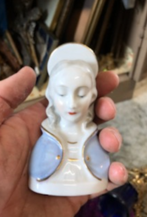 Japanese Porcelian Mary Bust