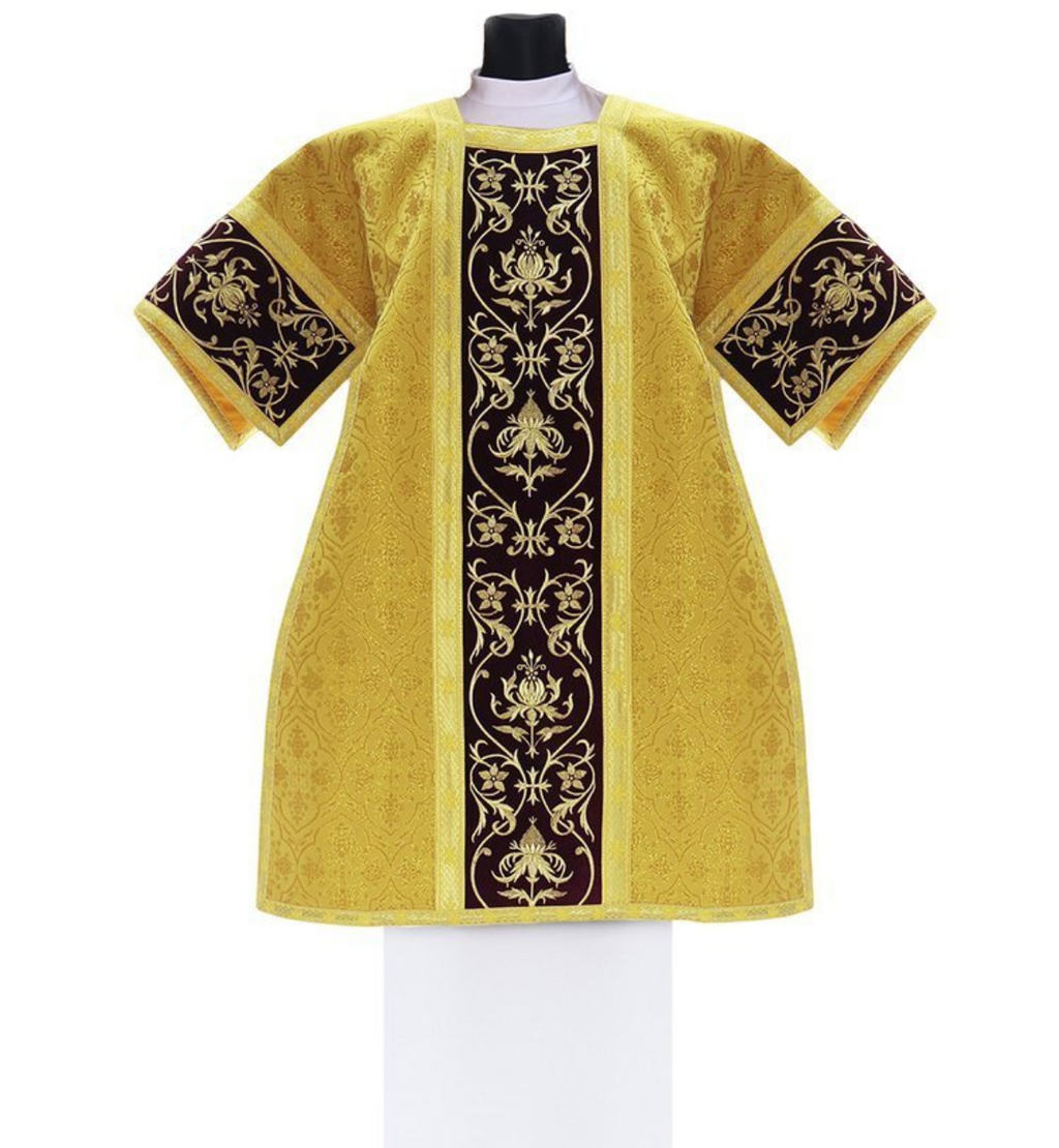 High Mass Set in Gold 674 Fynders Keepers