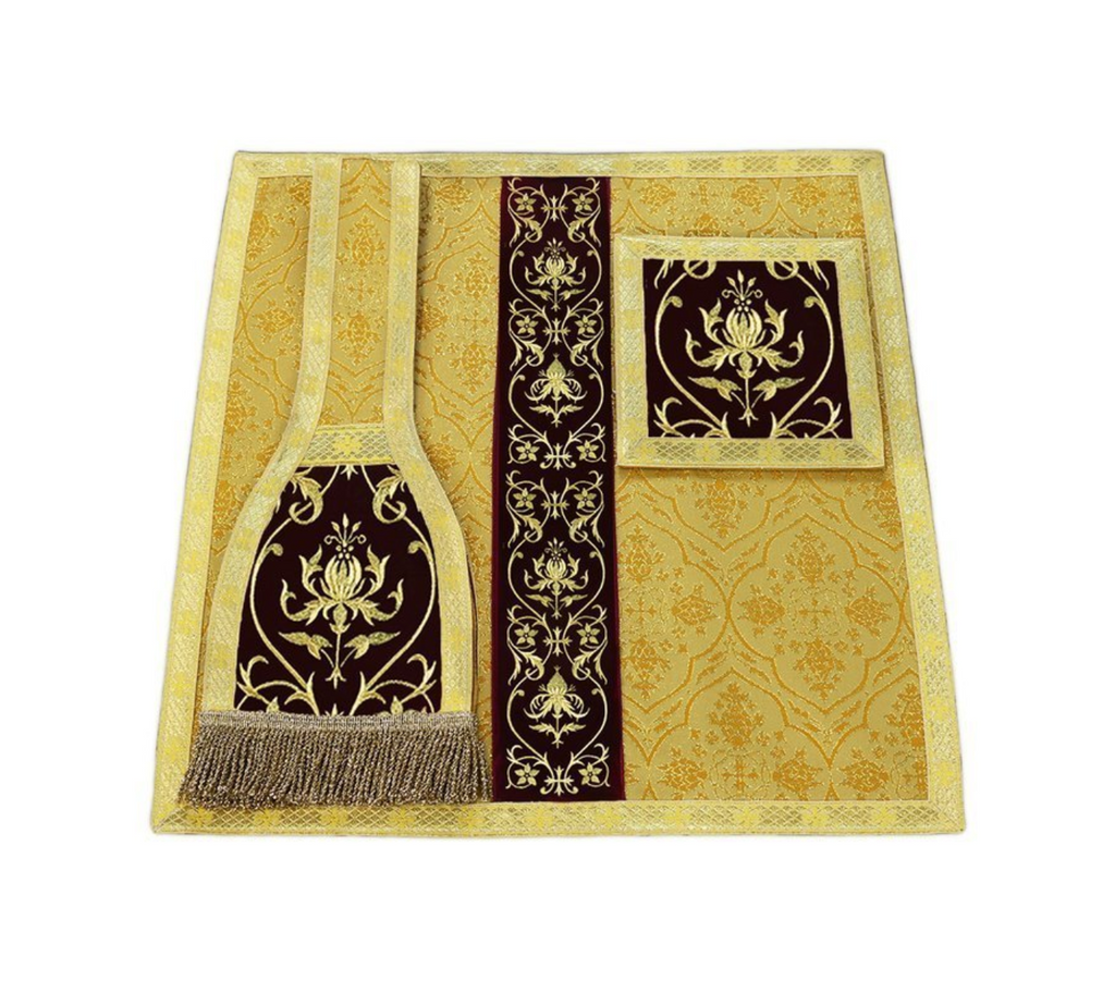High Mass Set in Gold 674 Fynders Keepers