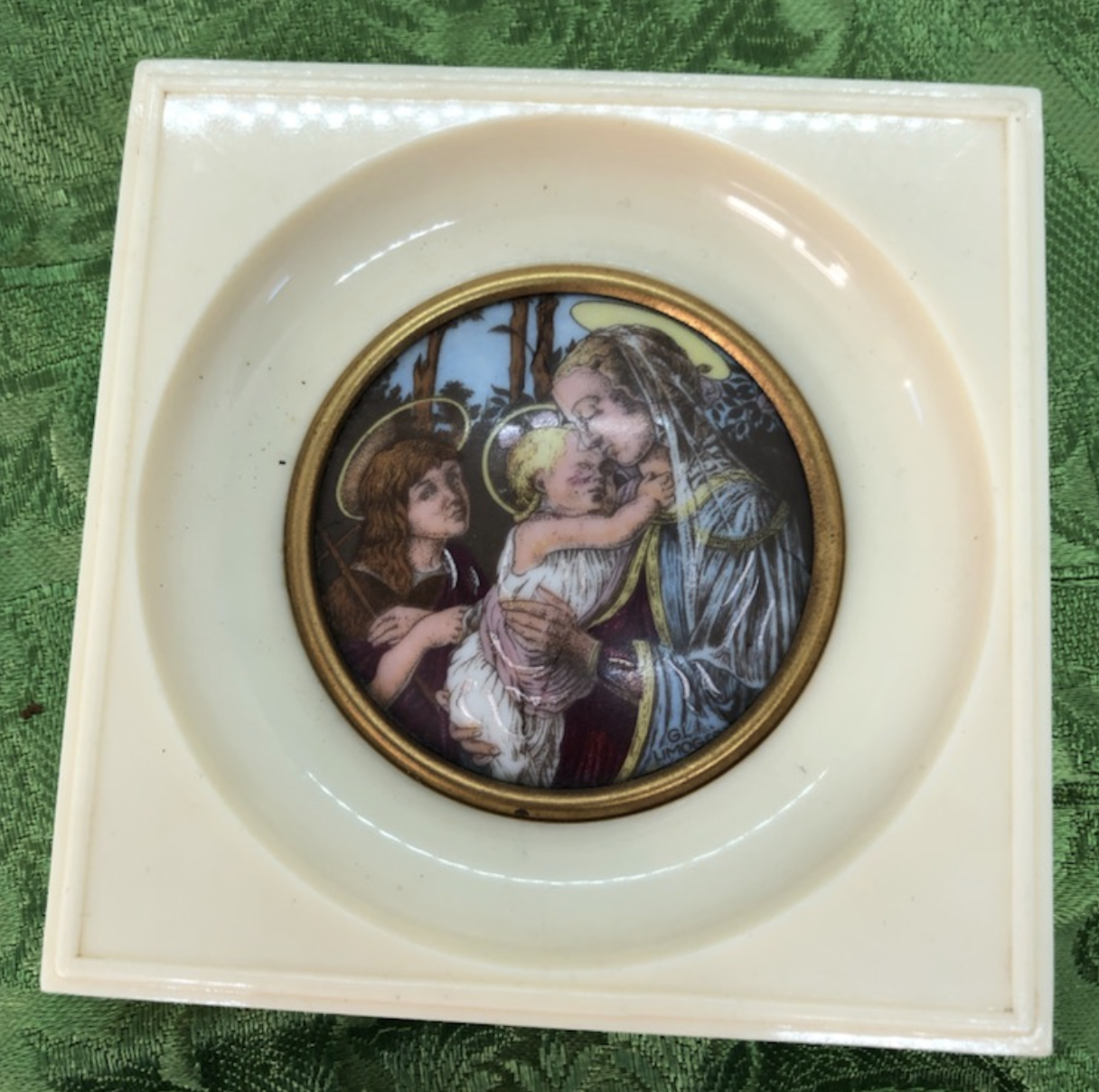 A28 Virgin Mary Limoge