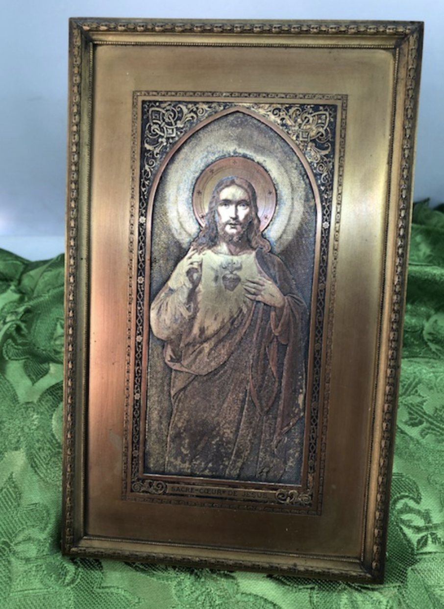 A44 Hand Engraved Sacred Heart