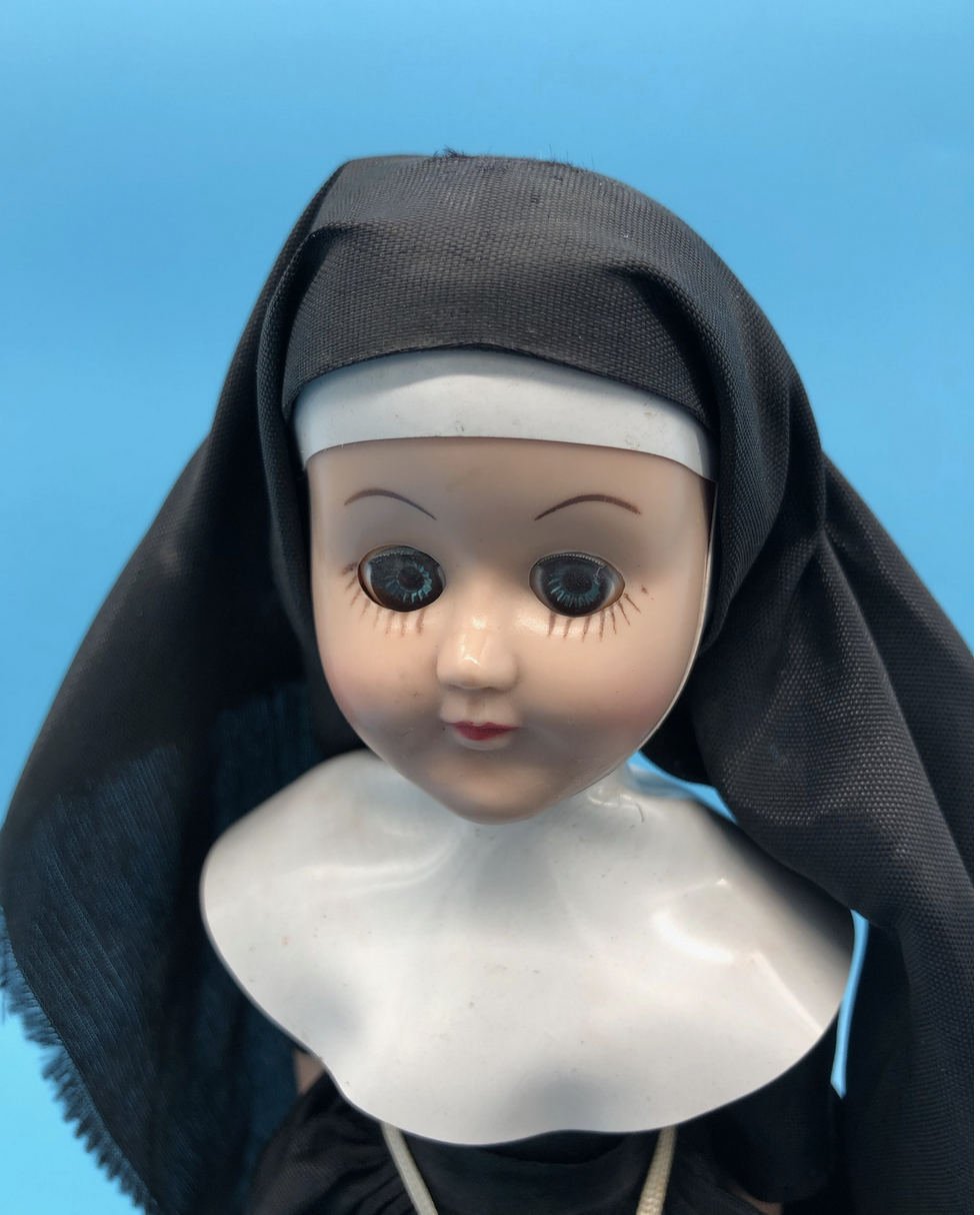 Antique 1950s Nun doll