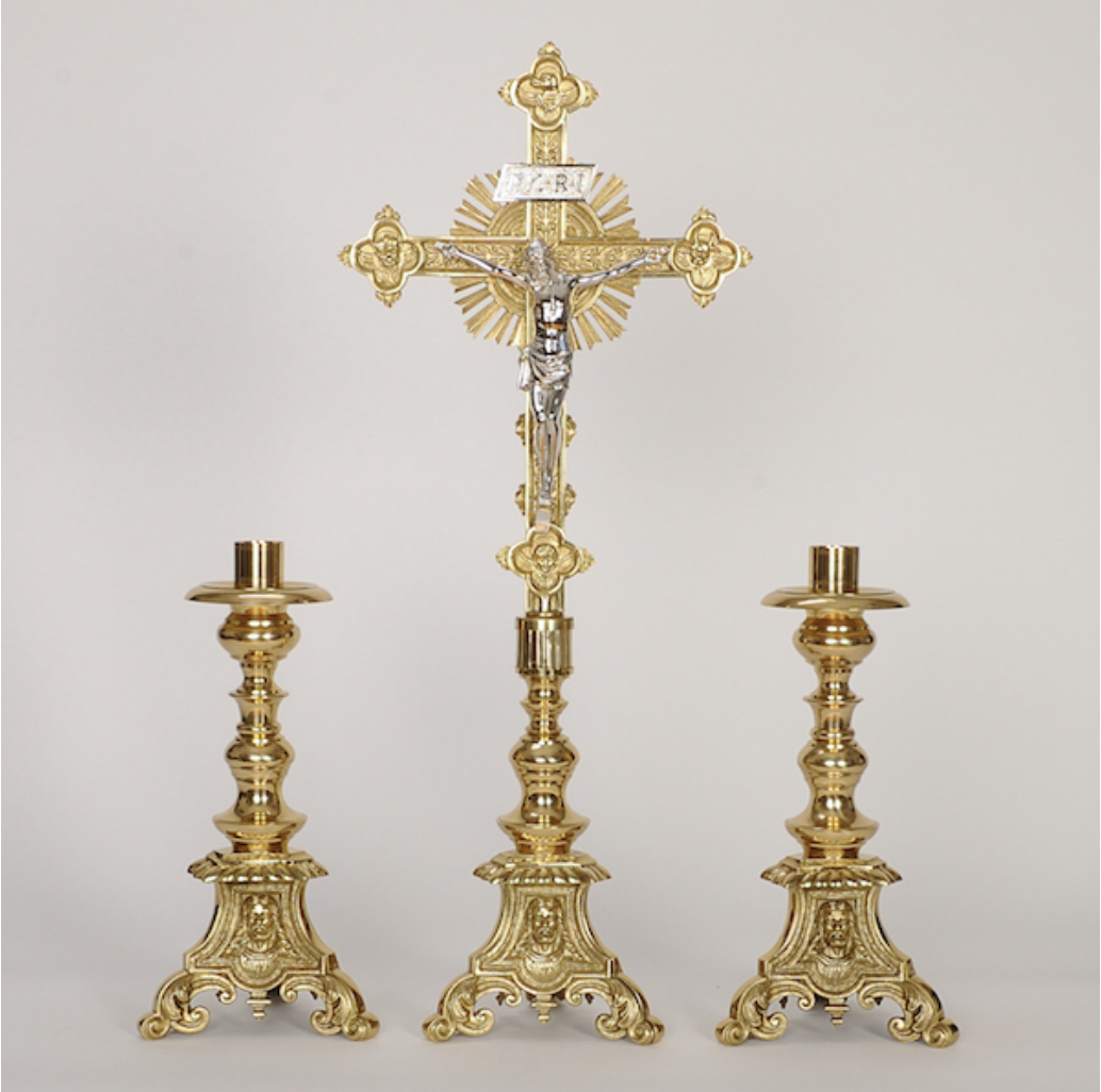 H-112sh Altar Crucifix