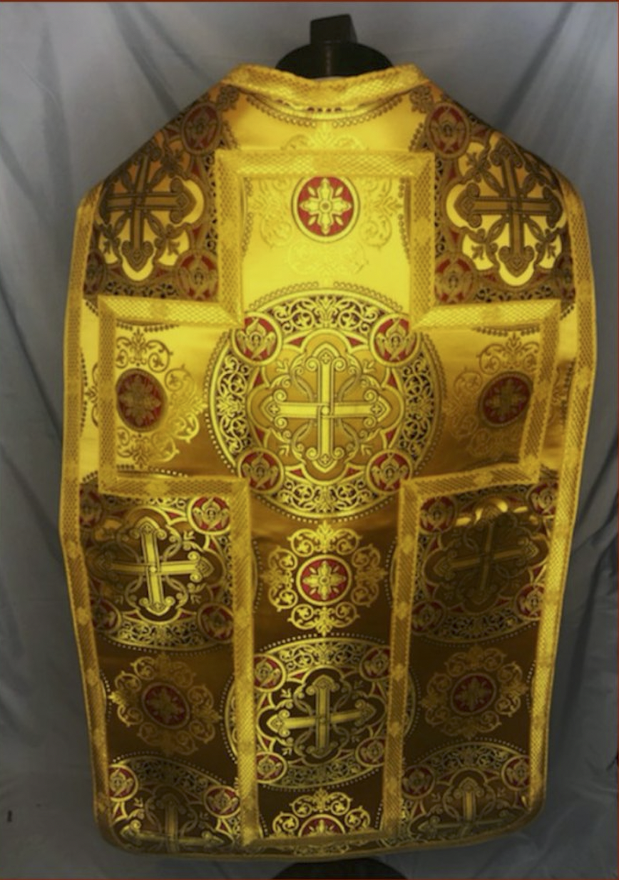 B-18 Gold Roman Chasuble. Fynders Keepers