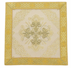 B22 White Gold Vestment Beautiful w/ Pelican New.