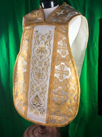 B-23 Roman Chasuble