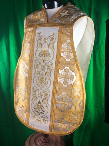 B-23 Roman Chasuble
