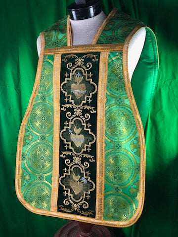 B-27 Green 3 Hearts Chasuble Fynders Keepers