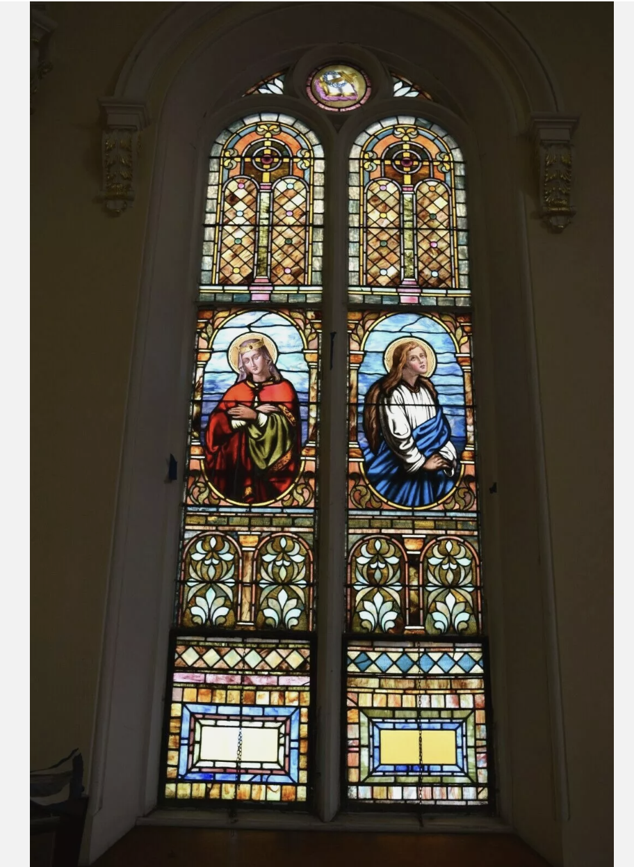 Stained glass window set 2 Fynders Keepers