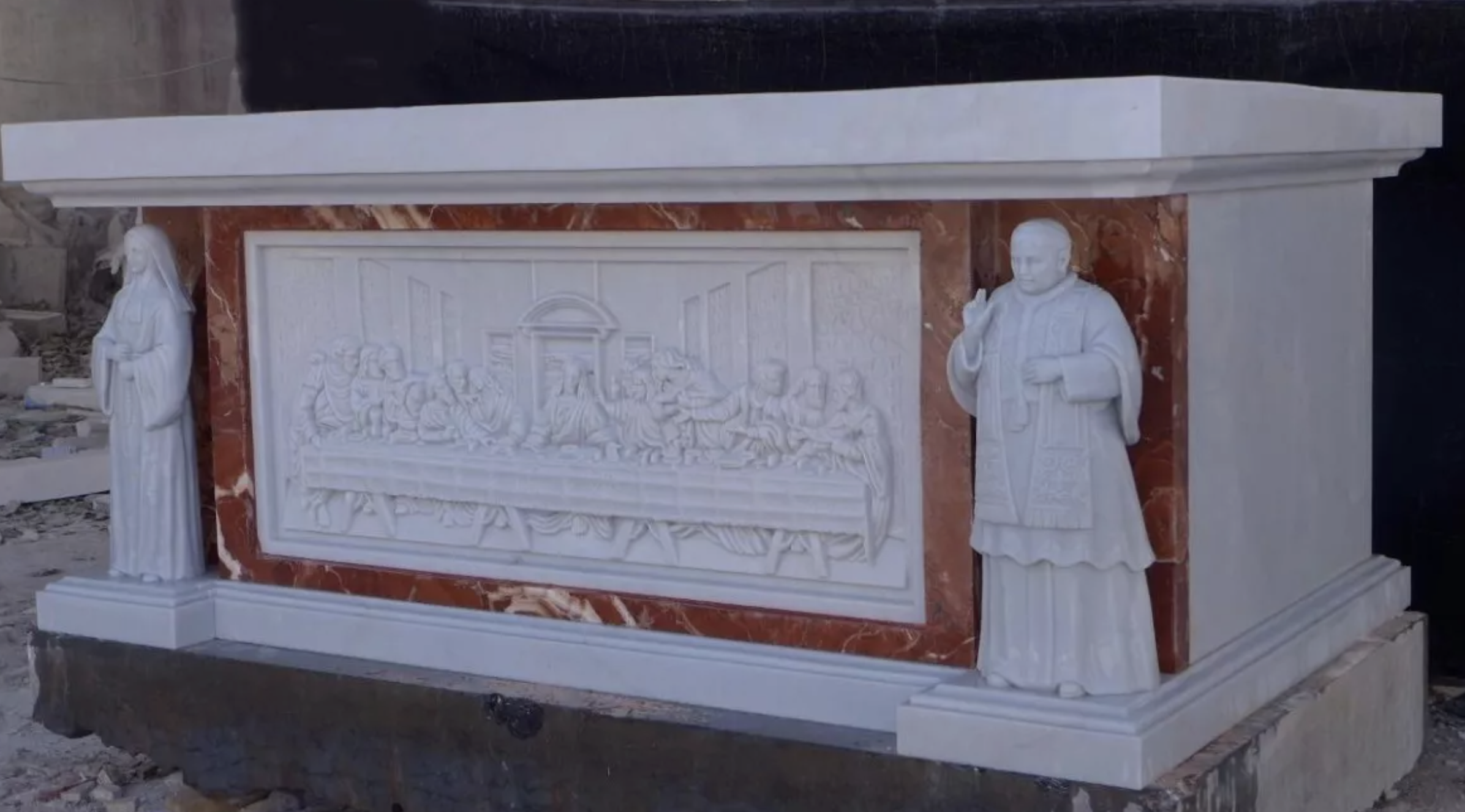 Marble two tone altar X2444