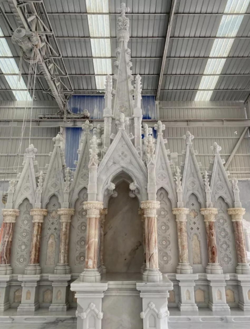 New Gothic High Altar x258502