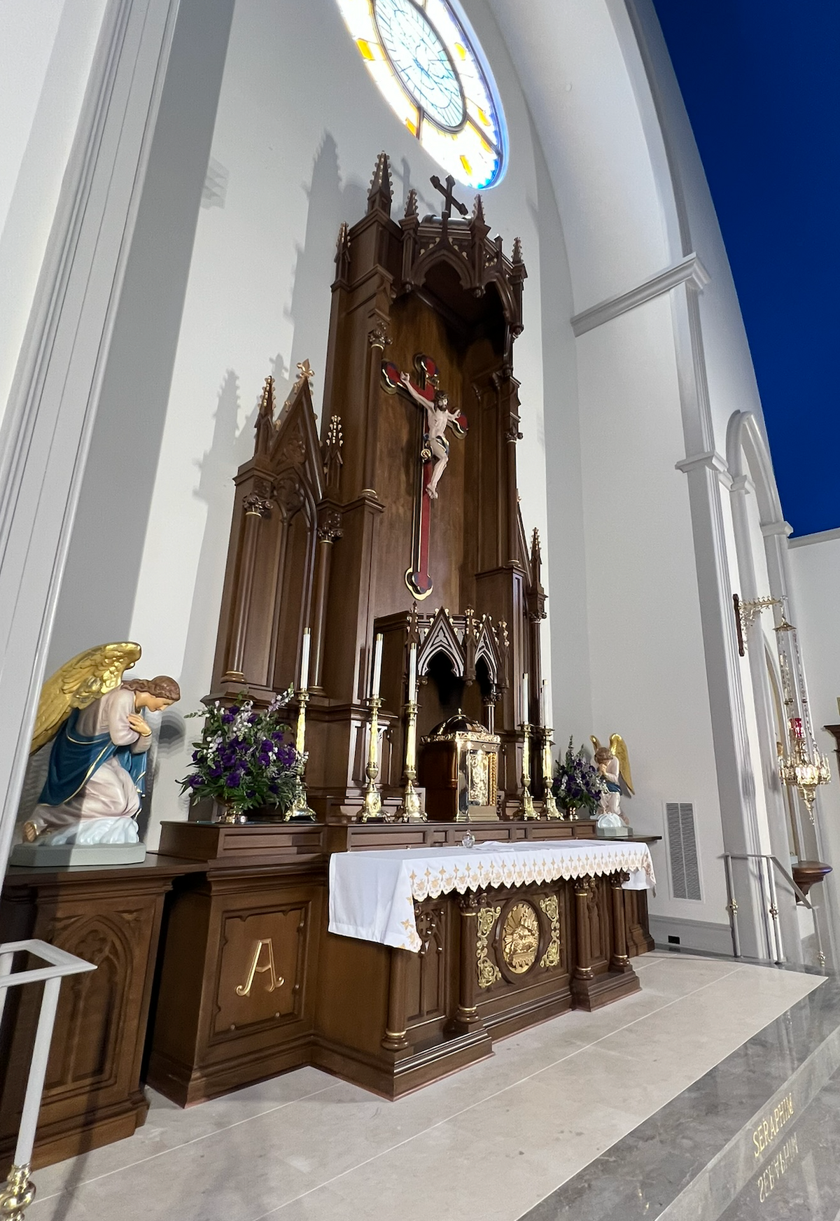 Custom Gothic HIgh Altar Fynders Keepers